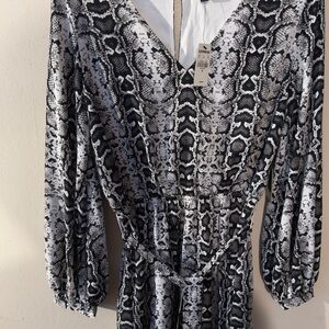 Express Monochrome Snake Print Tunic Blouse. New with tags.